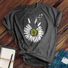 Load image into Gallery viewer, Daisy Bird Tee